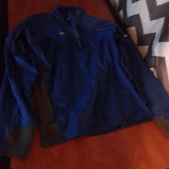 Mountain Hardwear Shirts Mountain Hard Wear Half Zip Up Poshmark